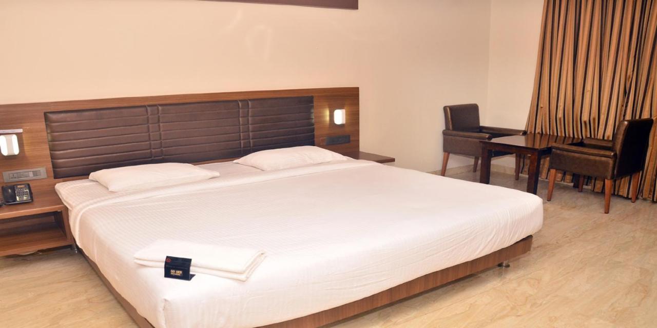 Golden Residency Hotel Ramanathapuram Exterior photo