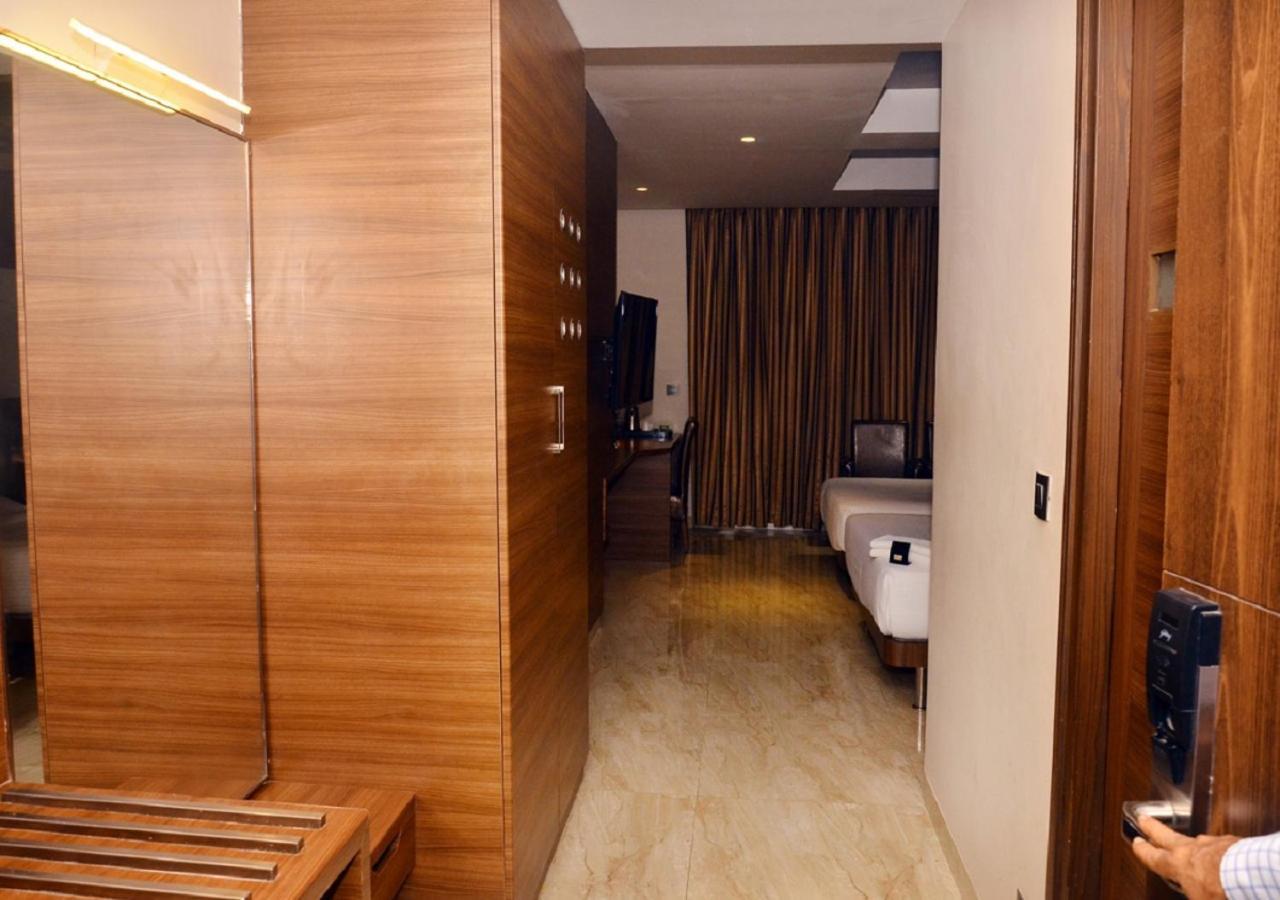 Golden Residency Hotel Ramanathapuram Exterior photo