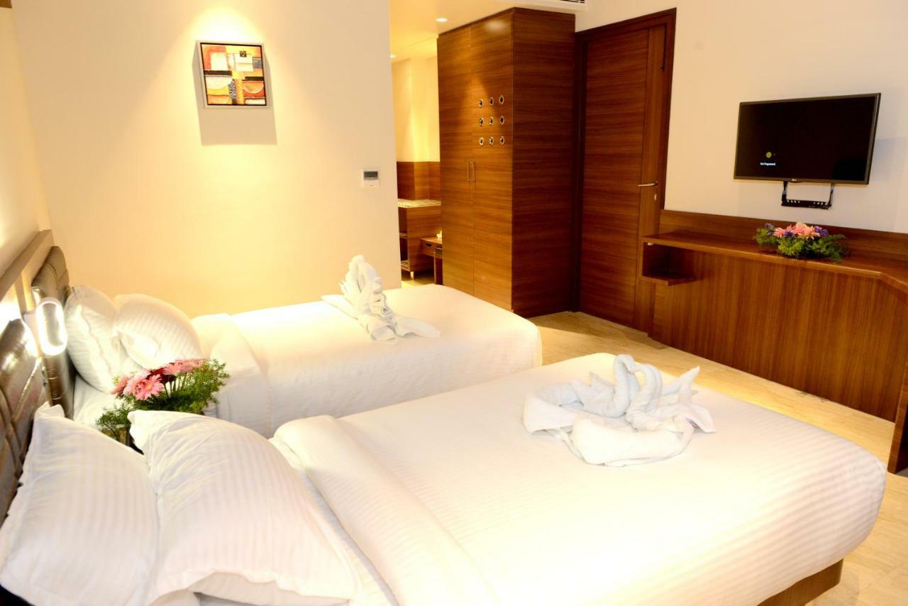 Golden Residency Hotel Ramanathapuram Exterior photo