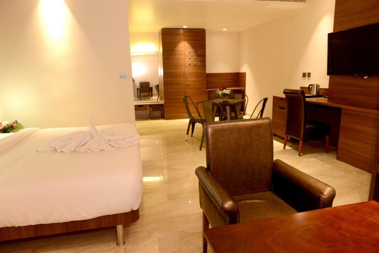 Golden Residency Hotel Ramanathapuram Exterior photo