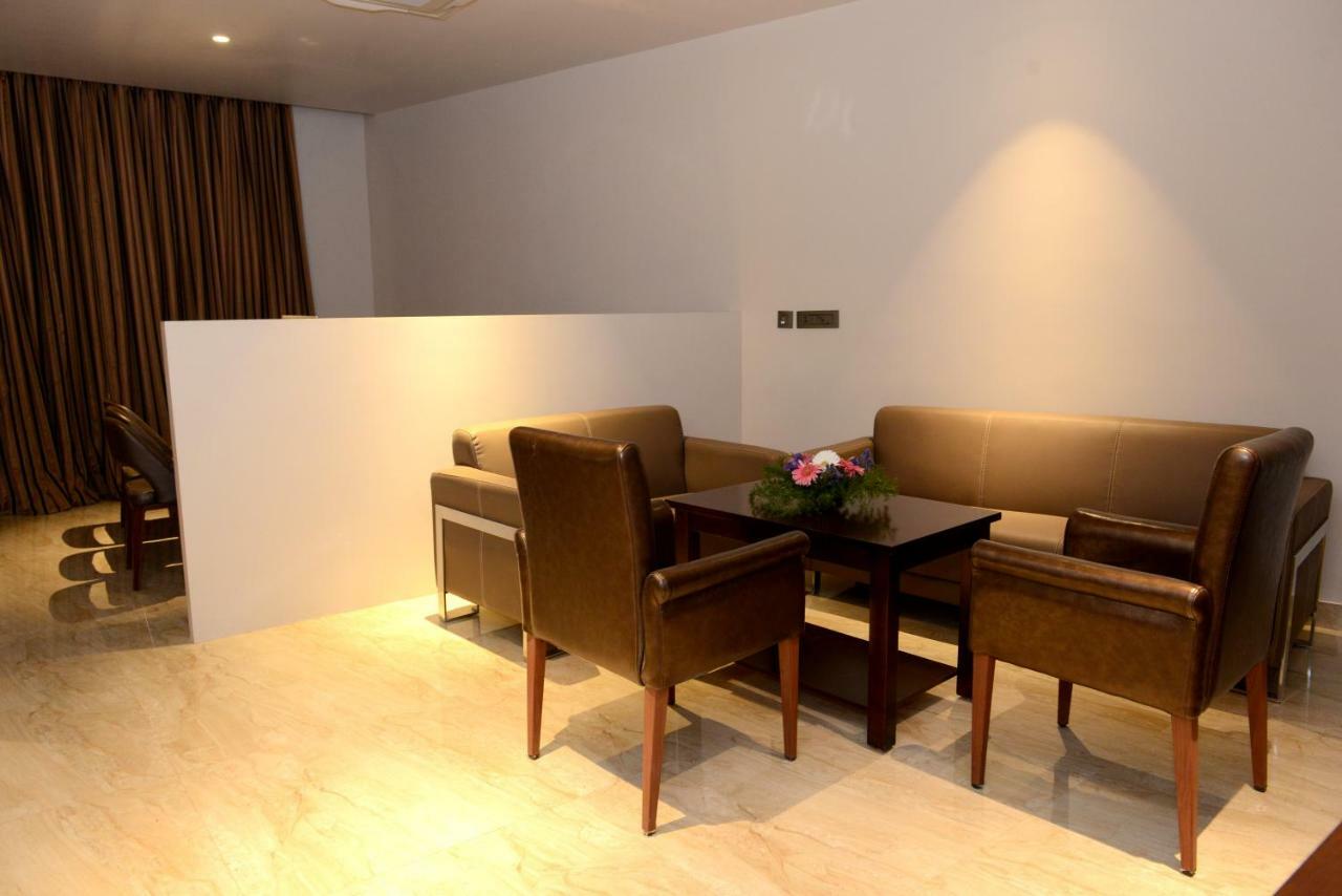 Golden Residency Hotel Ramanathapuram Exterior photo